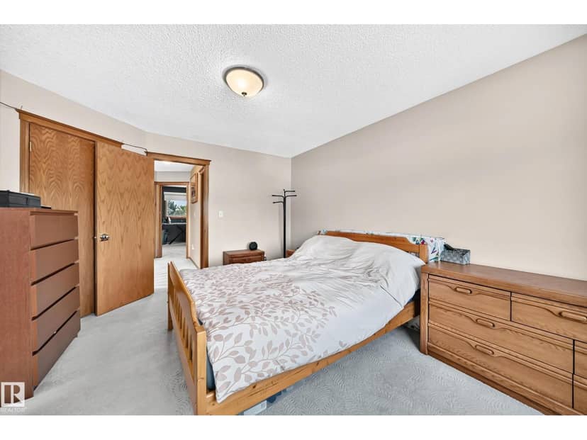 271 Ormsby Rd E NW — photo 32 of 40