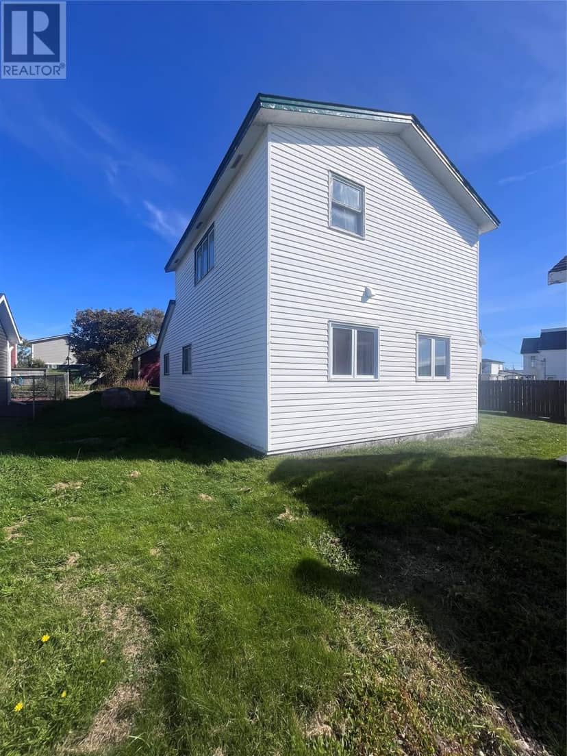 11A Camp Street — photo 18 of 19