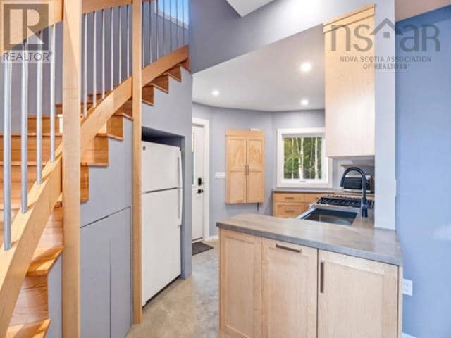 1371 Lighthouse Road — photo 8 of 38