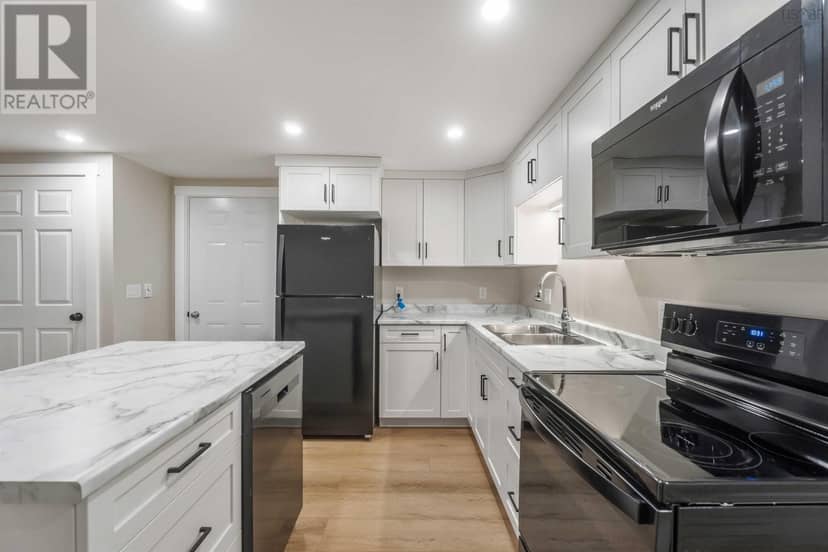 9 Gordon Street — photo 13 of 28