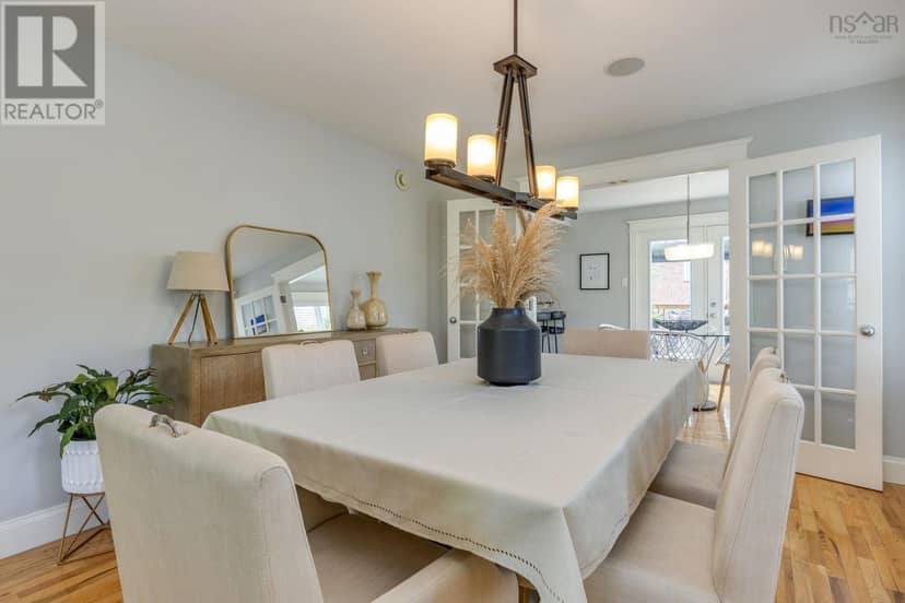 5 Edgewater Close — photo 12 of 40