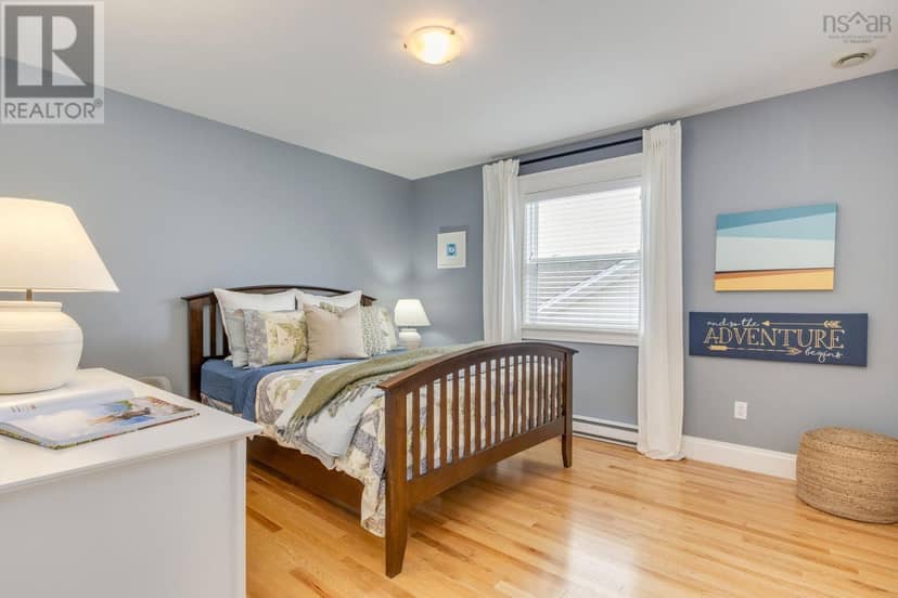 5 Edgewater Close — photo 27 of 40