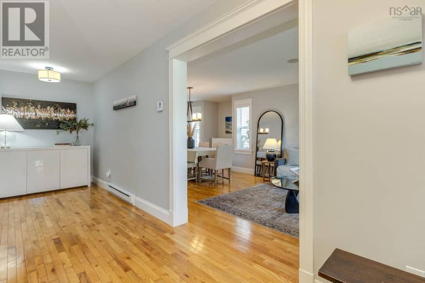 5 Edgewater Close — photo 6 of 40