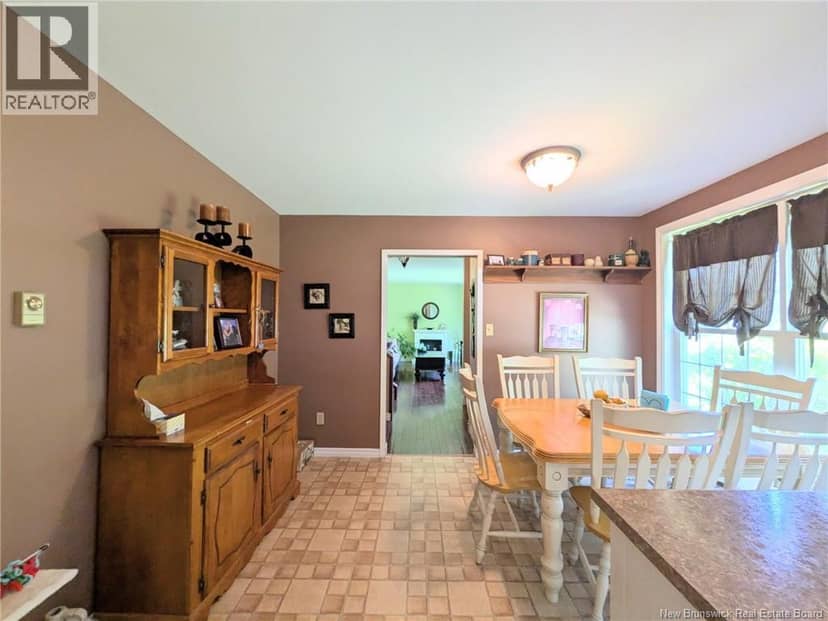 8 Fenton Street — photo 9 of 39