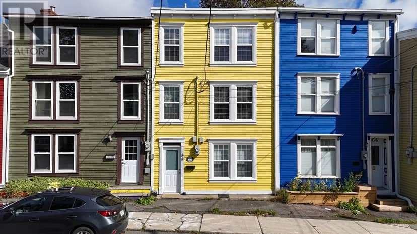 66 Colonial Street — photo 1 of 40