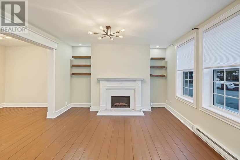 66 Colonial Street — photo 13 of 40