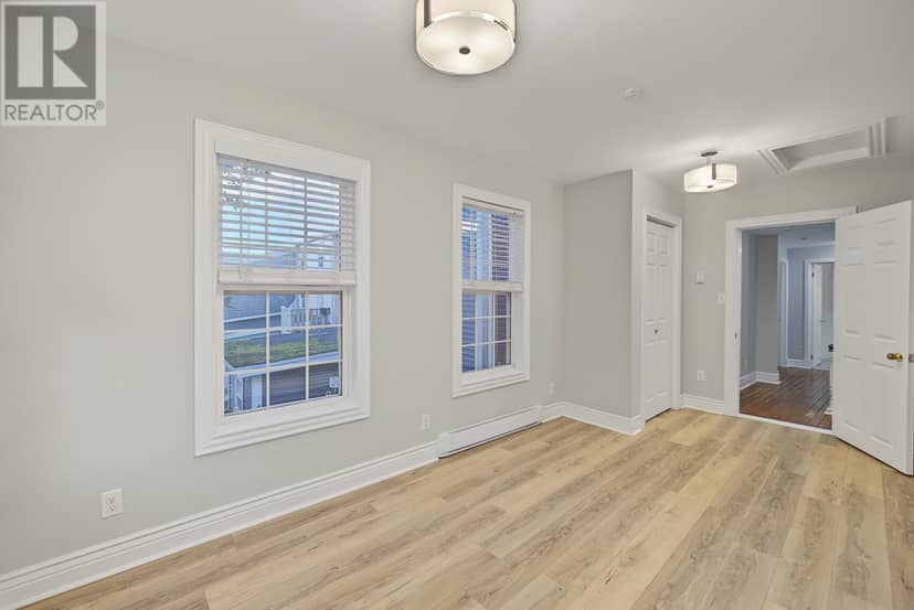 66 Colonial Street — photo 27 of 40