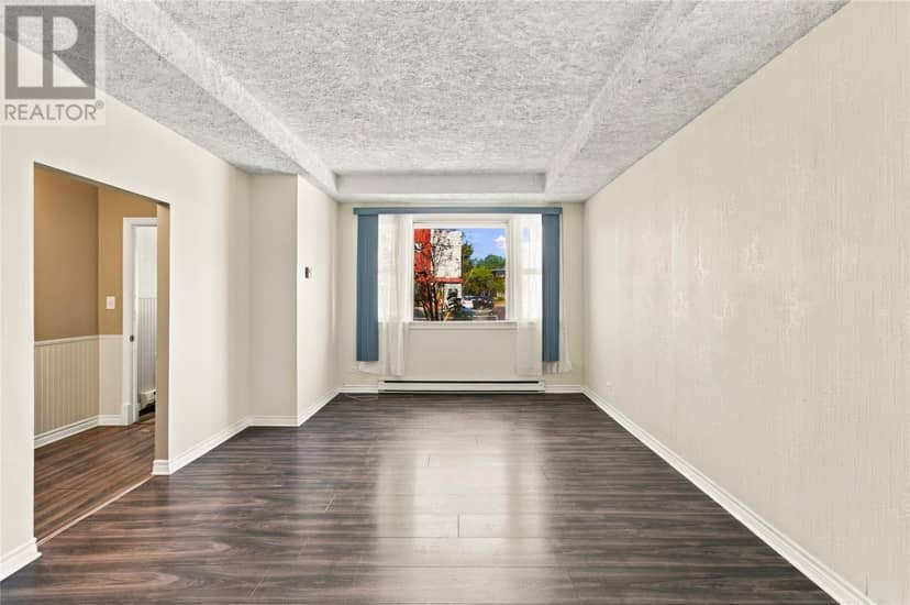 199 Freshwater Road — photo 2 of 18