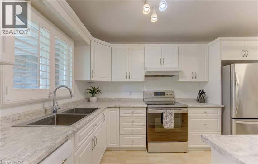 71 PINECREST Drive — photo 14 of 40