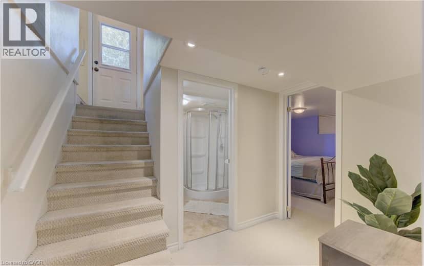 71 PINECREST Drive — photo 34 of 40