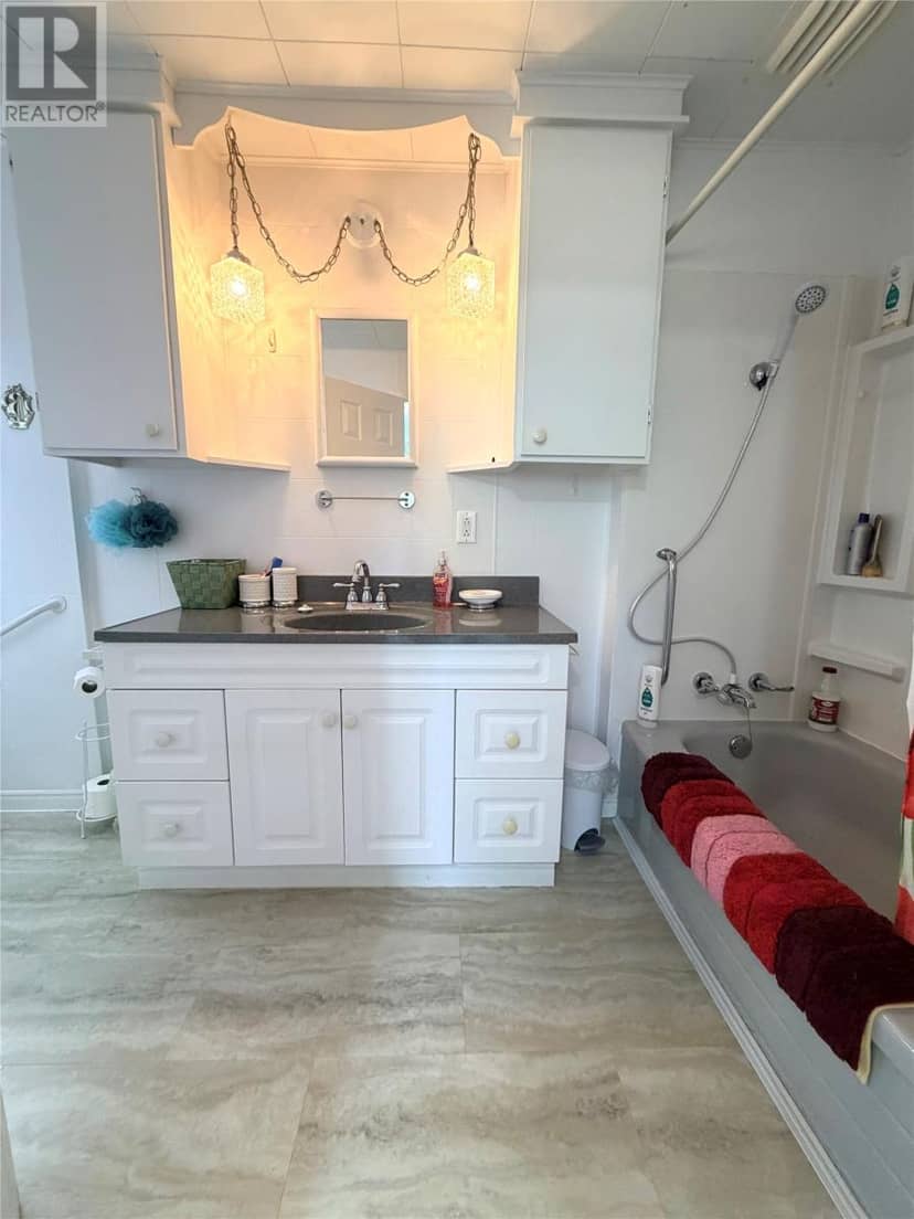 242 Main Street — photo 18 of 23