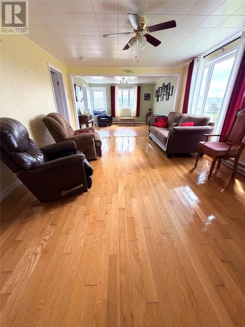 242 Main Street — photo 8 of 23
