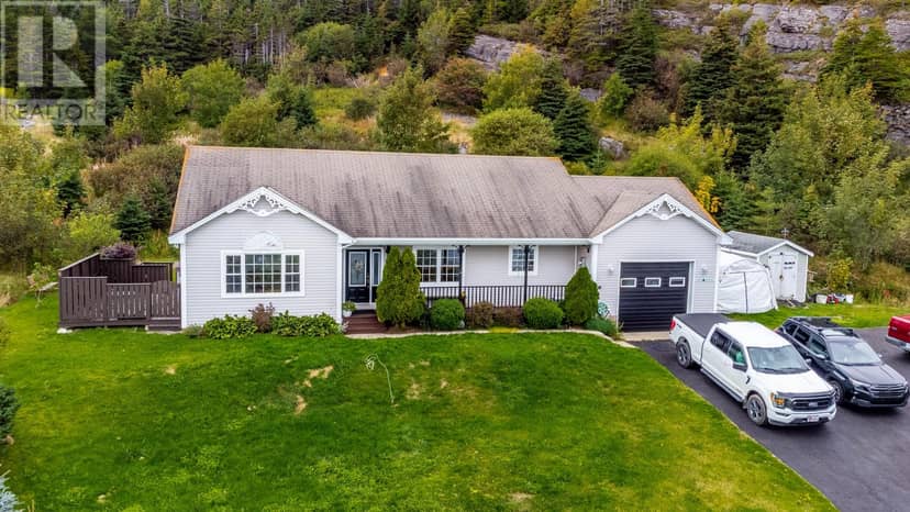 443 Wind Gap Road, Flatrock