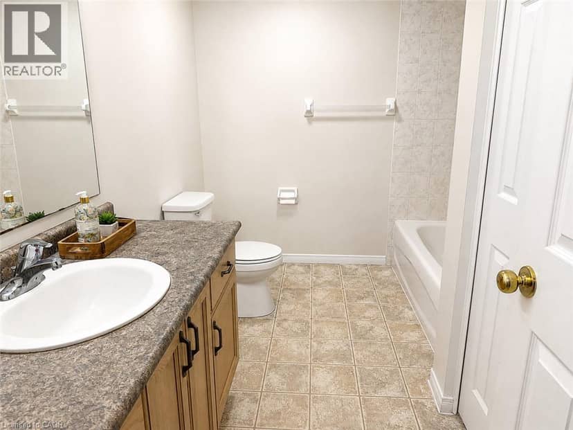 974 CREEKSIDE Drive — photo 16 of 21