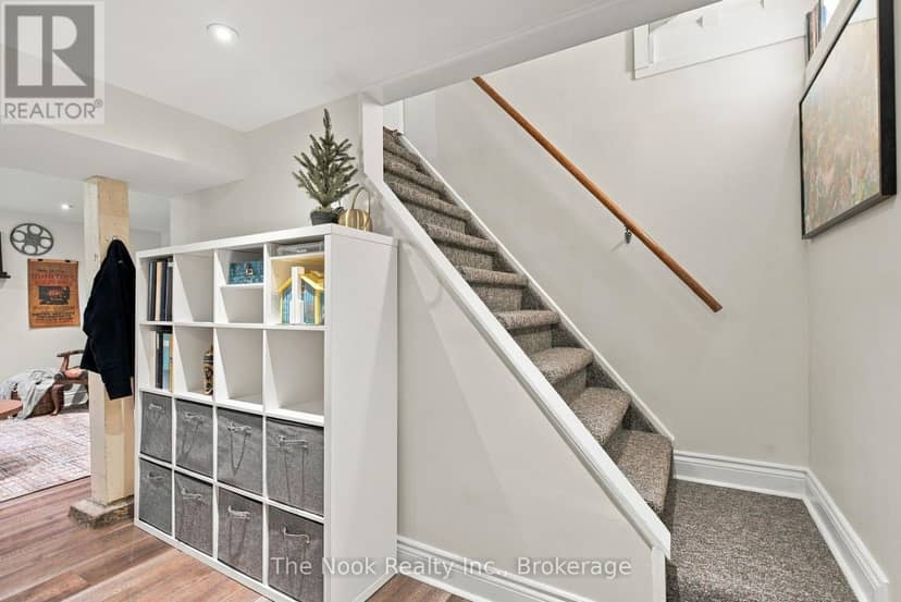 120 Admiral Road — photo 33 of 40