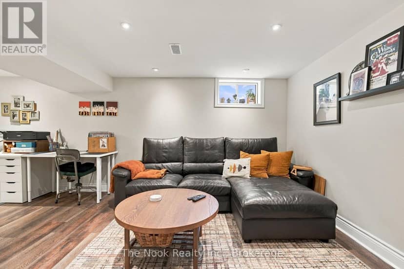 120 Admiral Road — photo 35 of 40
