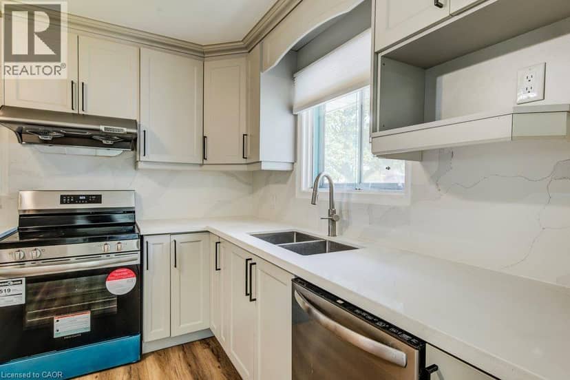 102 MASSEY Avenue, Kitchener, photo 7