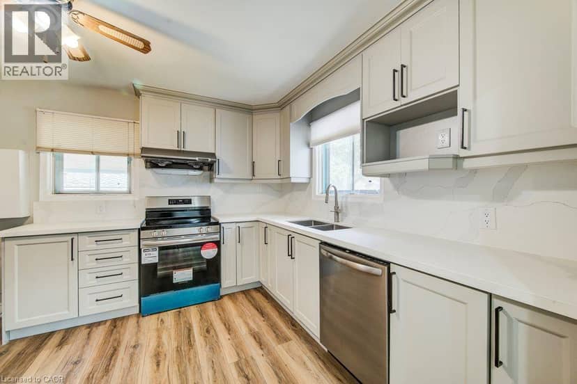 102 MASSEY Avenue, Kitchener, photo 6