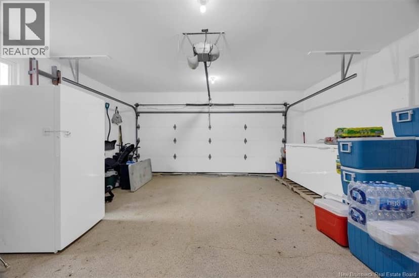4 Hughes Crescent — photo 12 of 36