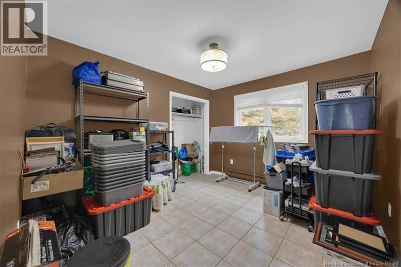 4 Hughes Crescent — photo 16 of 36