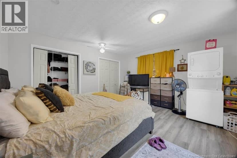 4 Hughes Crescent — photo 26 of 36