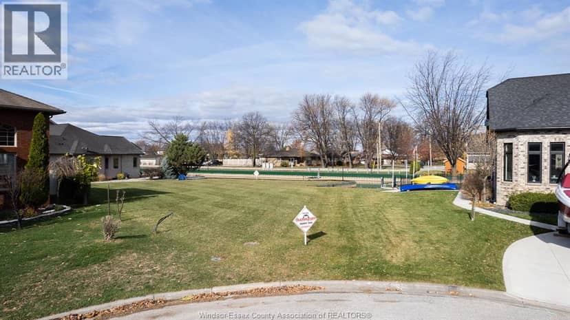 256 Moceri Crescent — photo 1 of 23