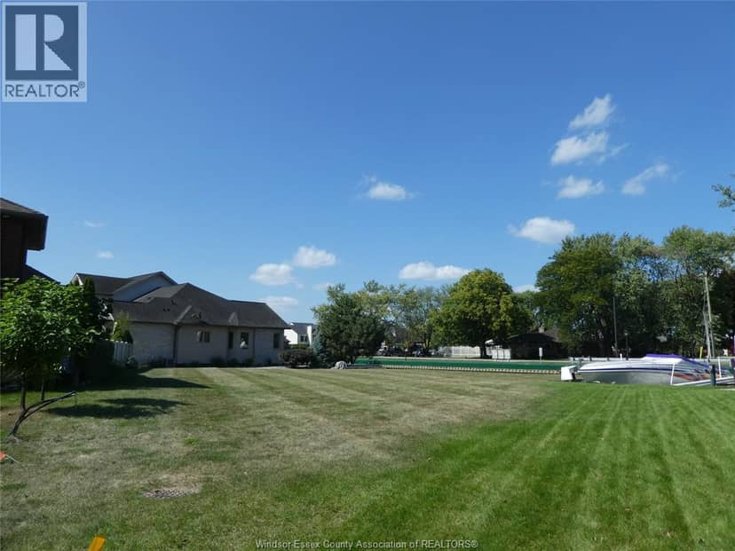 256 Moceri Crescent — photo 3 of 23