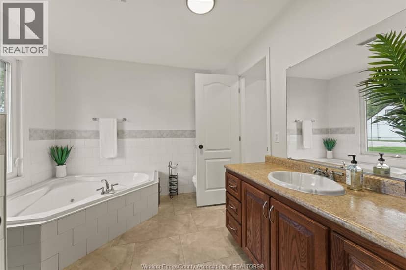 142 Centre STREET — photo 21 of 35