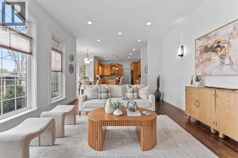 476 Mei Lin CRESCENT — photo 18 of 40
