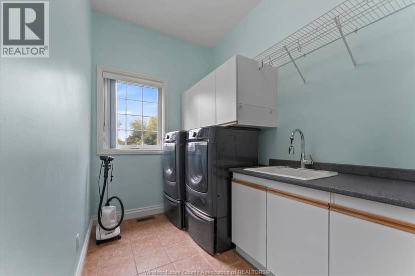 476 Mei Lin CRESCENT — photo 20 of 40