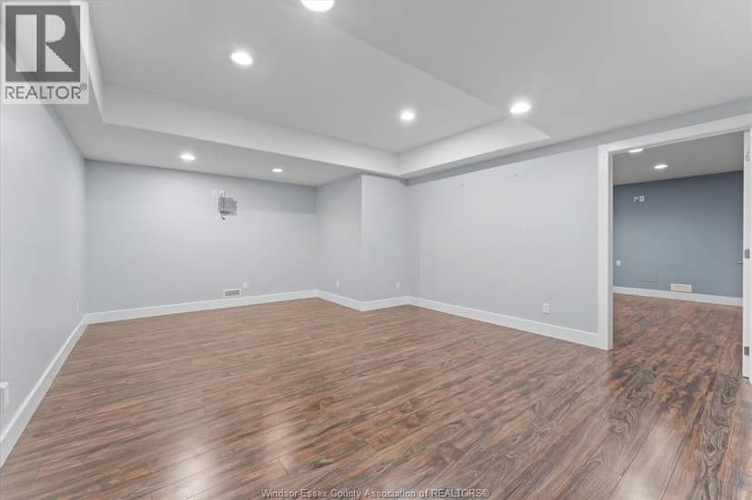476 Mei Lin CRESCENT — photo 27 of 40