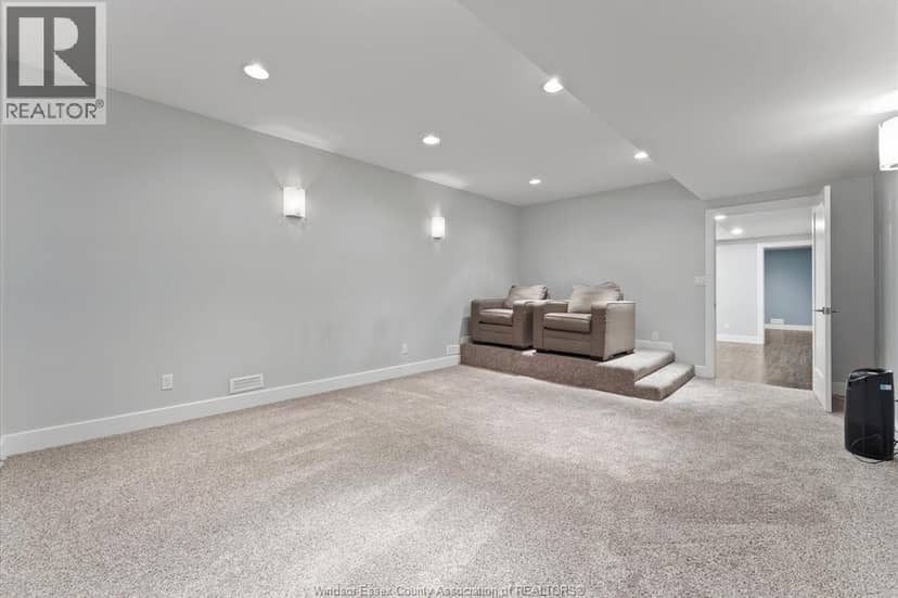 476 Mei Lin CRESCENT — photo 28 of 40