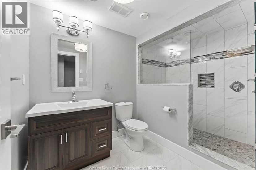 476 Mei Lin CRESCENT — photo 30 of 40
