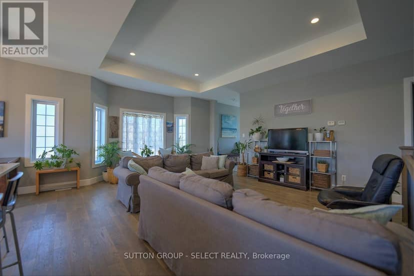 4 Brooklawn Drive — photo 22 of 40