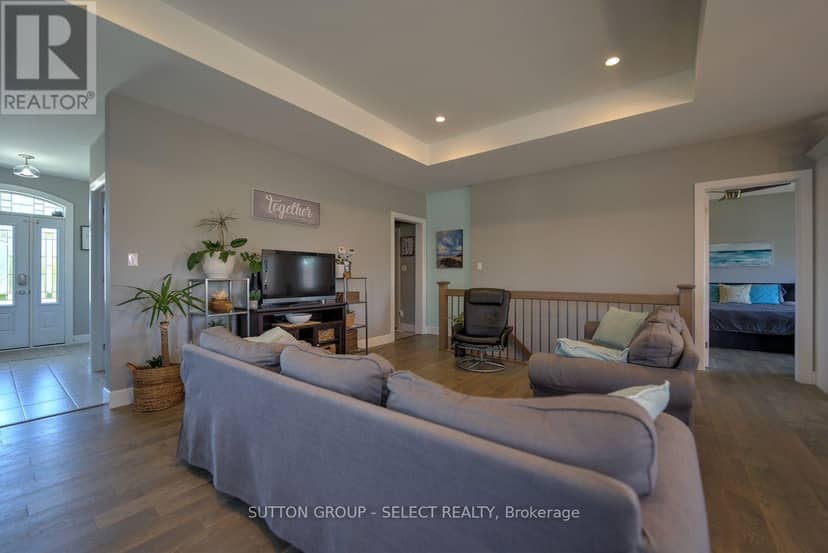 4 Brooklawn Drive — photo 20 of 40