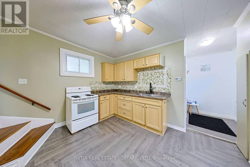 221 Bright Street — photo 14 of 27