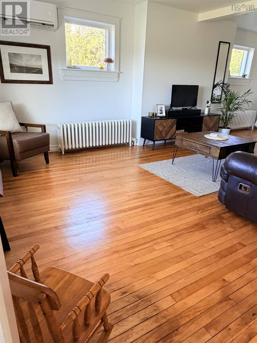 322 Main Street — photo 17 of 40
