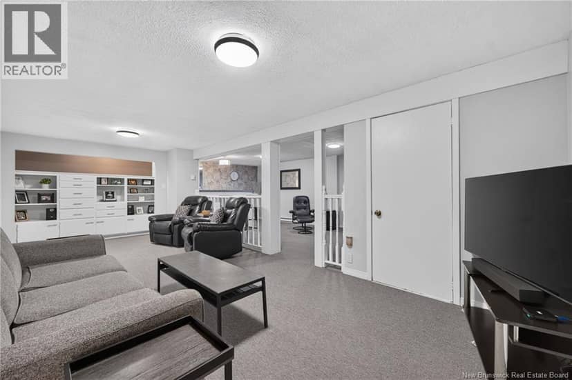 9 Magellan Drive — photo 23 of 40