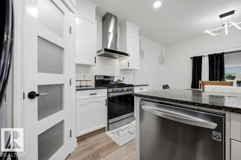 13703 166 AV NW — photo 14 of 40
