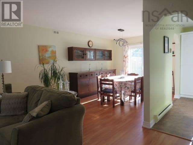 13 Florence Place Court — photo 10 of 37