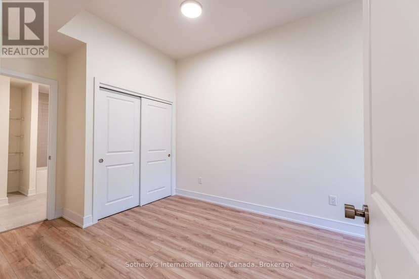 316 - 121 Mary Street — photo 15 of 40