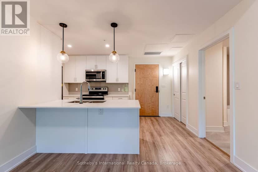 316 - 121 Mary Street — photo 10 of 40