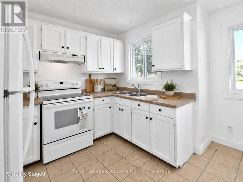 724 Ste Marie Street — photo 2 of 40
