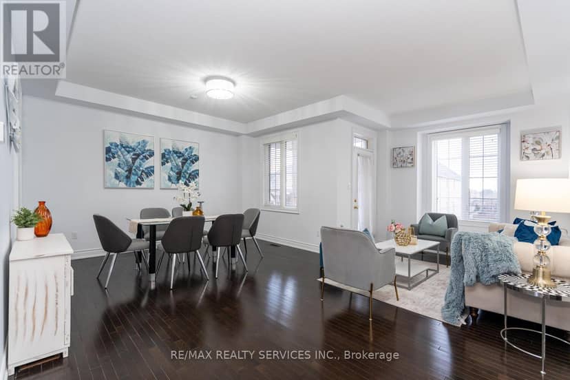 5452 Meadowcrest Avenue — photo 8 of 40