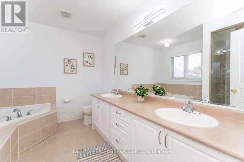 5452 Meadowcrest Avenue — photo 28 of 40