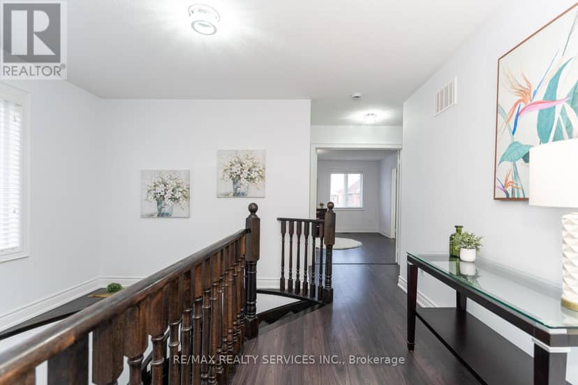 5452 Meadowcrest Avenue — photo 23 of 40