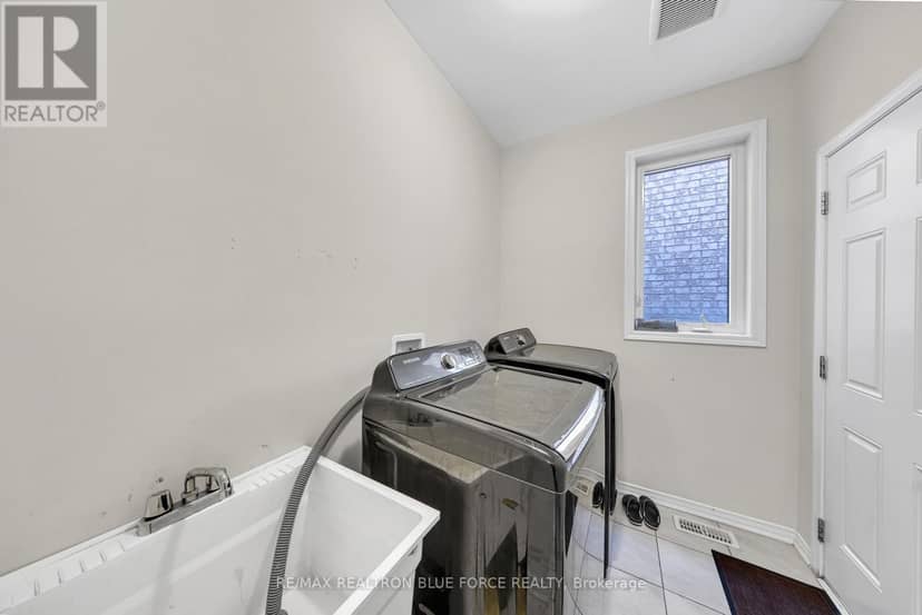 43 July Avenue — photo 16 of 40