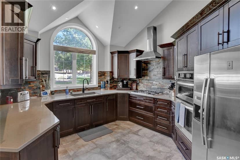 203 North Shore DRIVE — photo 18 of 40