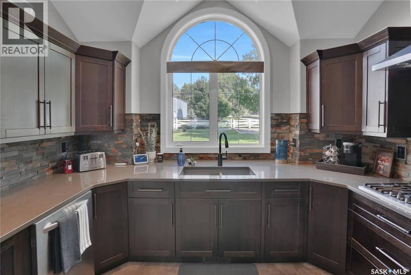 203 North Shore DRIVE — photo 19 of 40