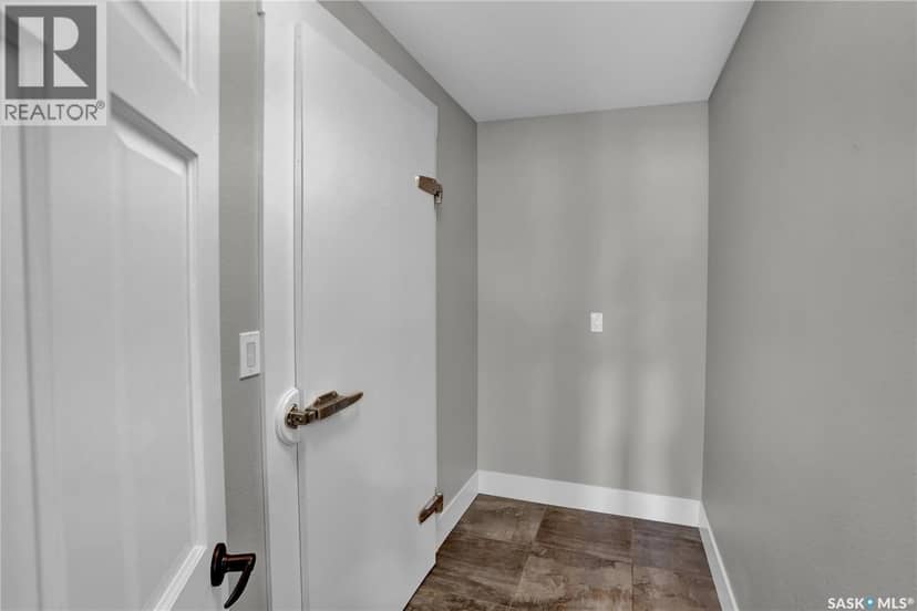 203 North Shore DRIVE — photo 21 of 40